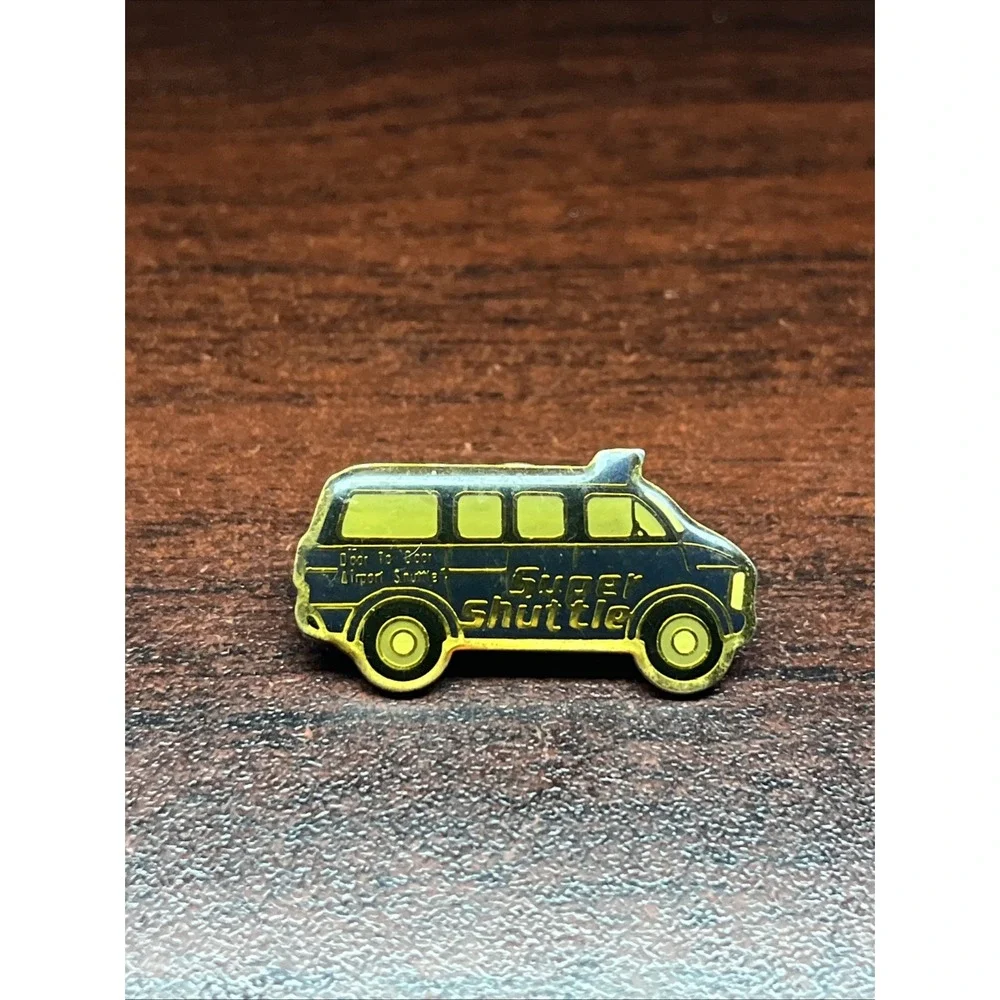 Super Shuttle‎ Airport Transportation Lapel Hat Pin